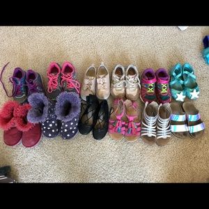 12 pairs of girls shoes 9t & 10t: ugg, gapkids